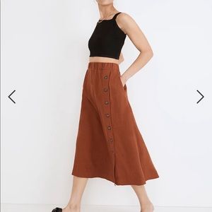 Madewell Linen-Blend Side-Button Midi Skirt